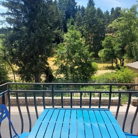 Maison De Village Base-rando Margeride 1 6 Personnes Et 1 Duplex 8 Personnes דירה *