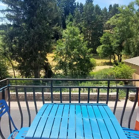 Maison De Village Base-rando Margeride 1 6 Personnes Et 1 Duplex 8 Personnes דירה *